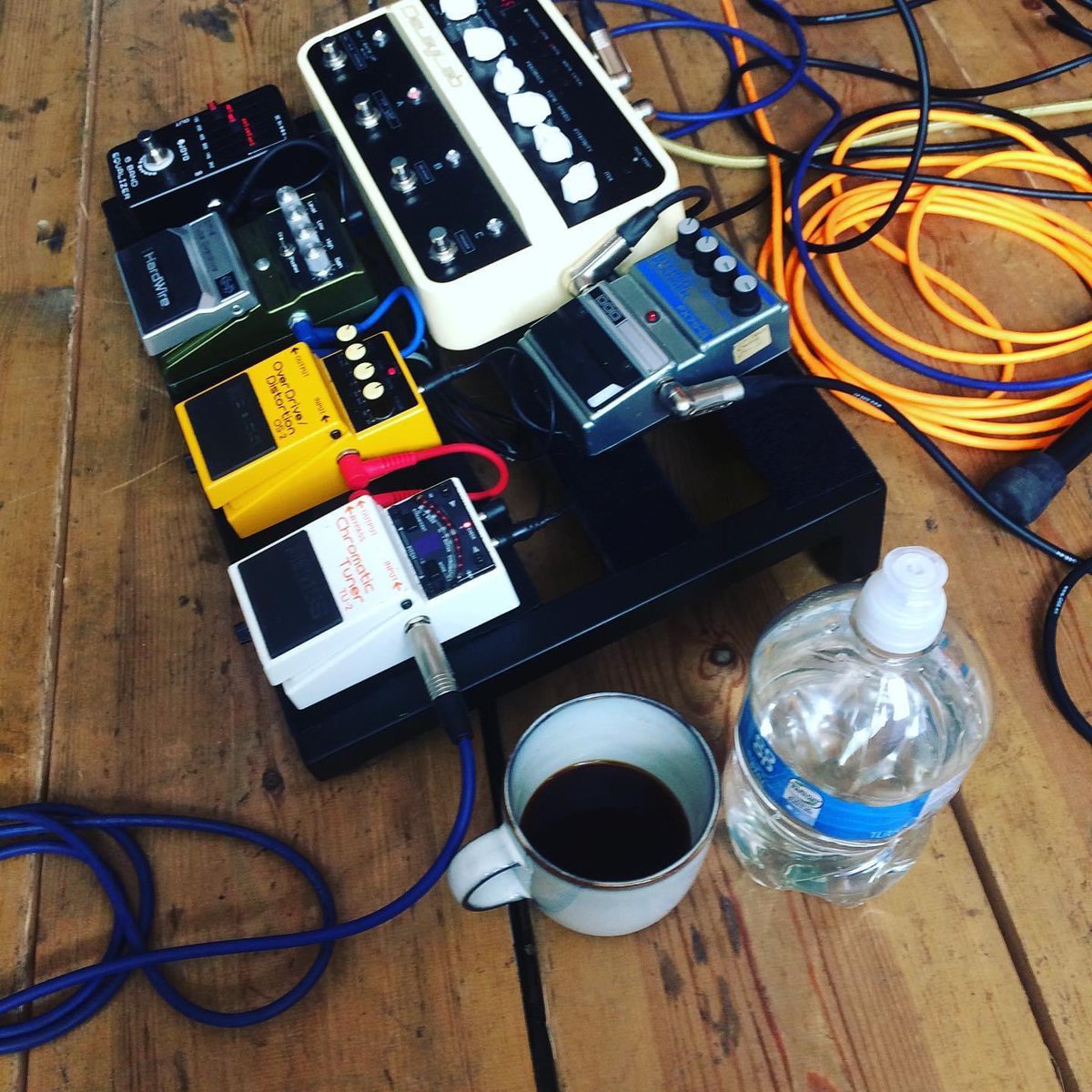 Working on the album Today #newmusiccomingsoon
#indie
#rock
#alternative
#NewAlbum