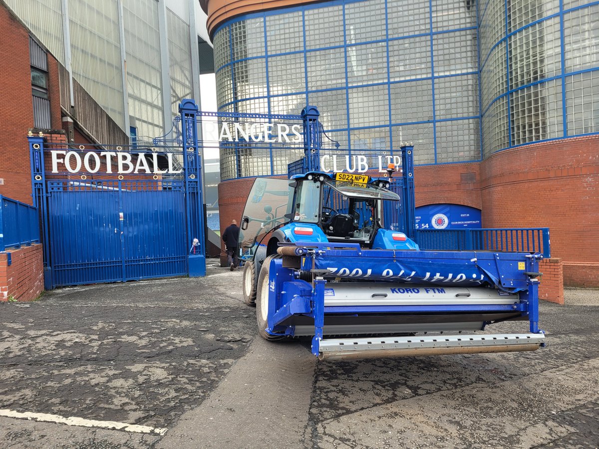 Early start this morning to get the renovations started at Ibrox stadium 🚜.