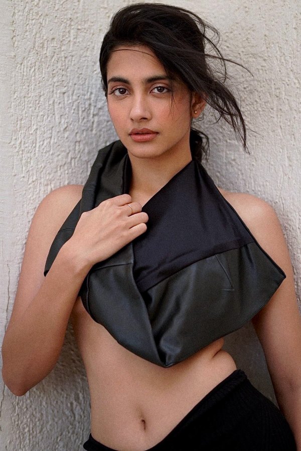 GNo8oCrXEAAOk4E?format=jpg&name=900x900