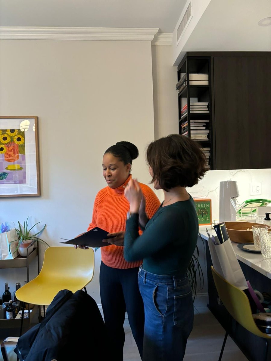 weunlocknyc's tweet photo. 🌟 Cohort 5, you've embodied the values of Unlock NYC – empowerment, resilience, and community. Here's to creating a more equitable NYC for all! 🎓 #WeUnlockNYC #LeadershipCollective #Graduates https://t.co/A4ALXiV6lU