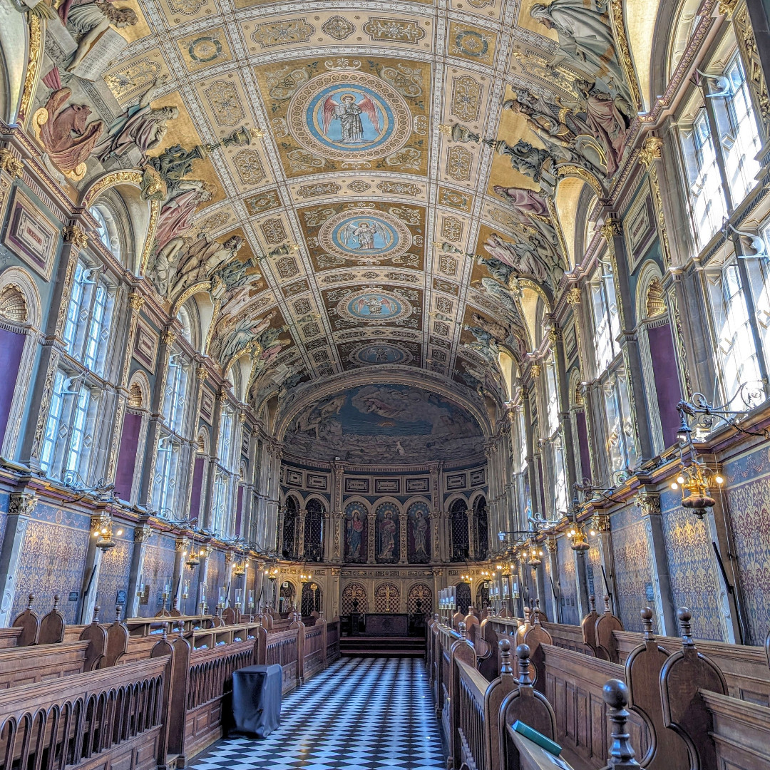 Around every corner at Royal Holloway, there's something to surprise and delight - like The Chapel! Today, @RoyalHollChoir performed Midweek Music here for students, staff and our local community - a bucket-list item if you're on campus. ow.ly/rzcU50RGKmL