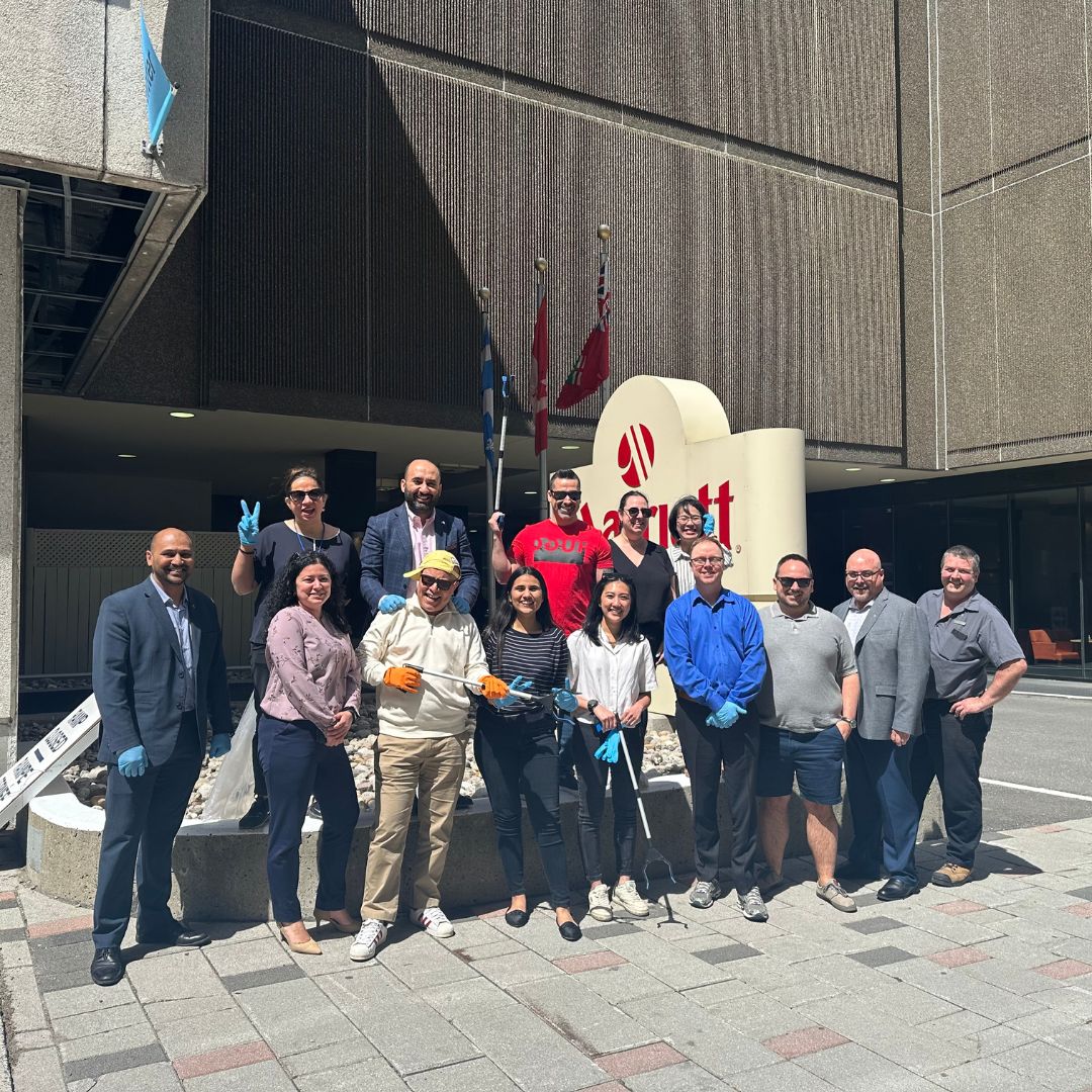 The Ottawa Marriott team rolled up their sleeves & joined residents across the city for #cleaningthecapital. Thanks to our staff for volunteering their time & embodying the Marriott spirit of service beyond our hotel's doors. We're committed to keeping Ottawa clean always!