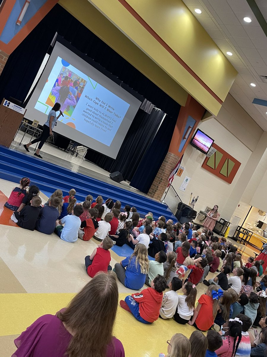 LNPrincipalHCSD's tweet photo. @MrsBerry_FW thank you for visiting @Hamilton_LN to share your process of becoming an author and sharing your positive messaging!!! 🐆💙🐾 https://t.co/XbQx3iEKPi