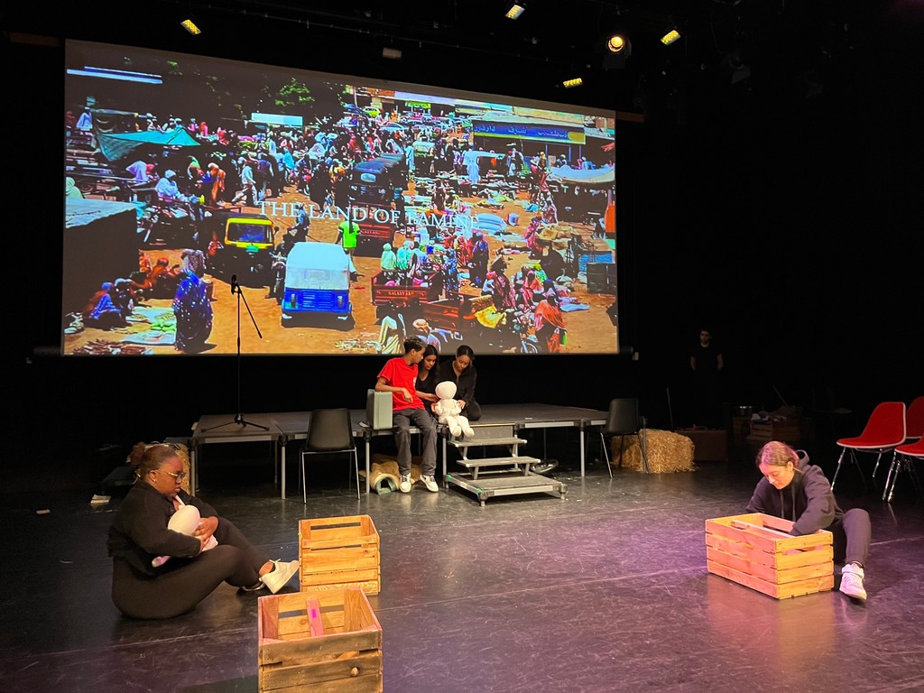citywestcollege's tweet photo. Last night, our Extended Diploma Performing and Production Arts students took to the stage to perform "The Lost Child". 🎭 Devised by the students themselves, this powerful narrative sheds light on the experiences of child refugees. Congratulations to all involved! 🎉 https://t.co/LKcqnXmmgE