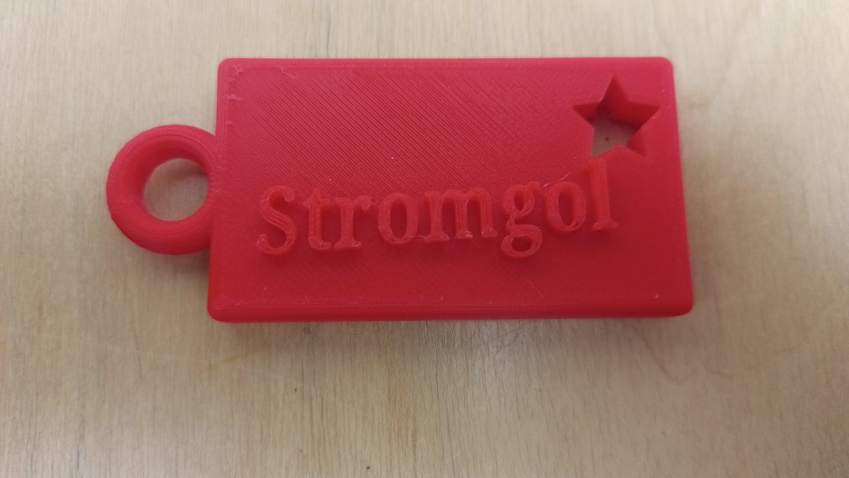 Voici un porte clé fabriqué à l'aide d'imprimante 3D. Je n'étais pas trop sérieux quand j'ai participé à cette activité.