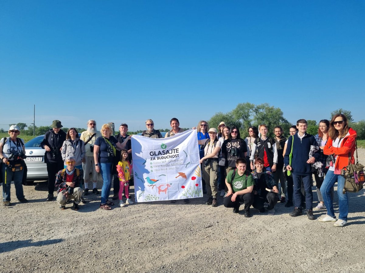 What we did last weekend in Zagreb? First thing in the morning - birdwatching tour, of course. Then we did first botanical walk this year. Then we raised #VotefutureEU flag calling for change of agrifood system #GoodFoodGoodFarming. And all that with the help of @MSUZagreb