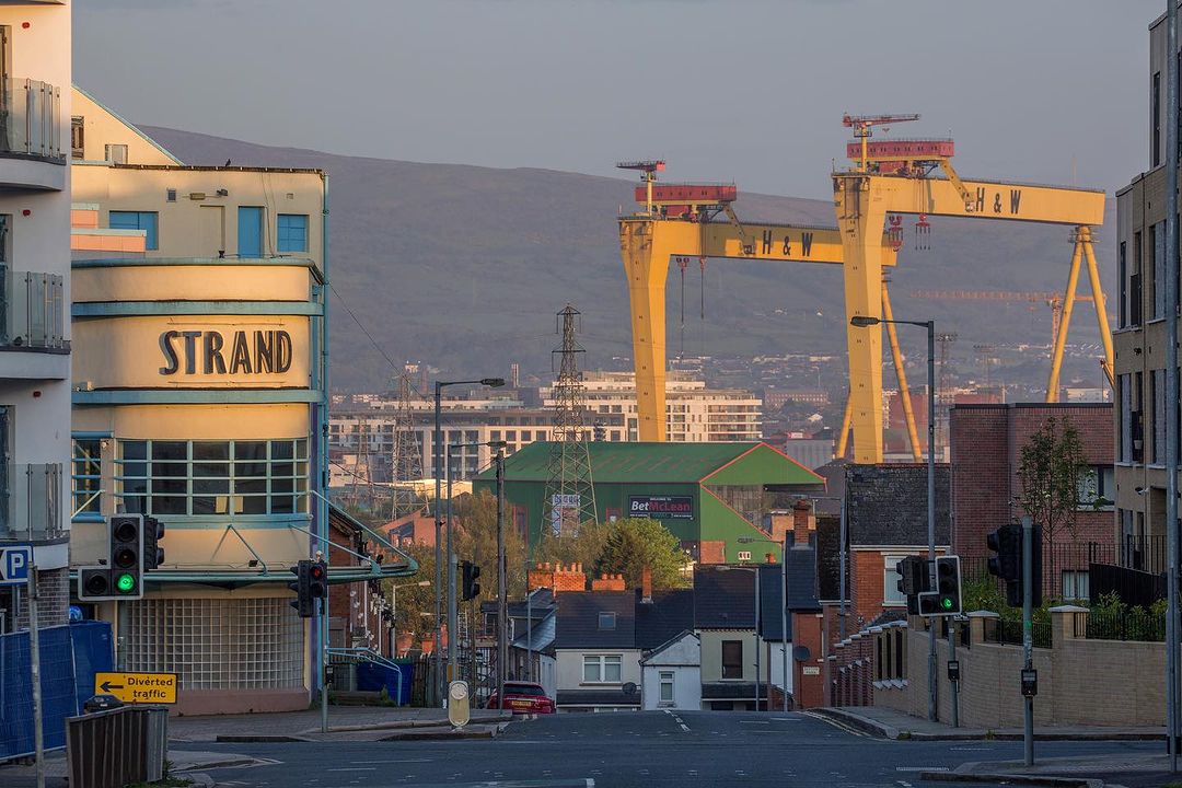 A stunning capture of East #Belfast ✨

📸 six mile images 

@EastSidePship