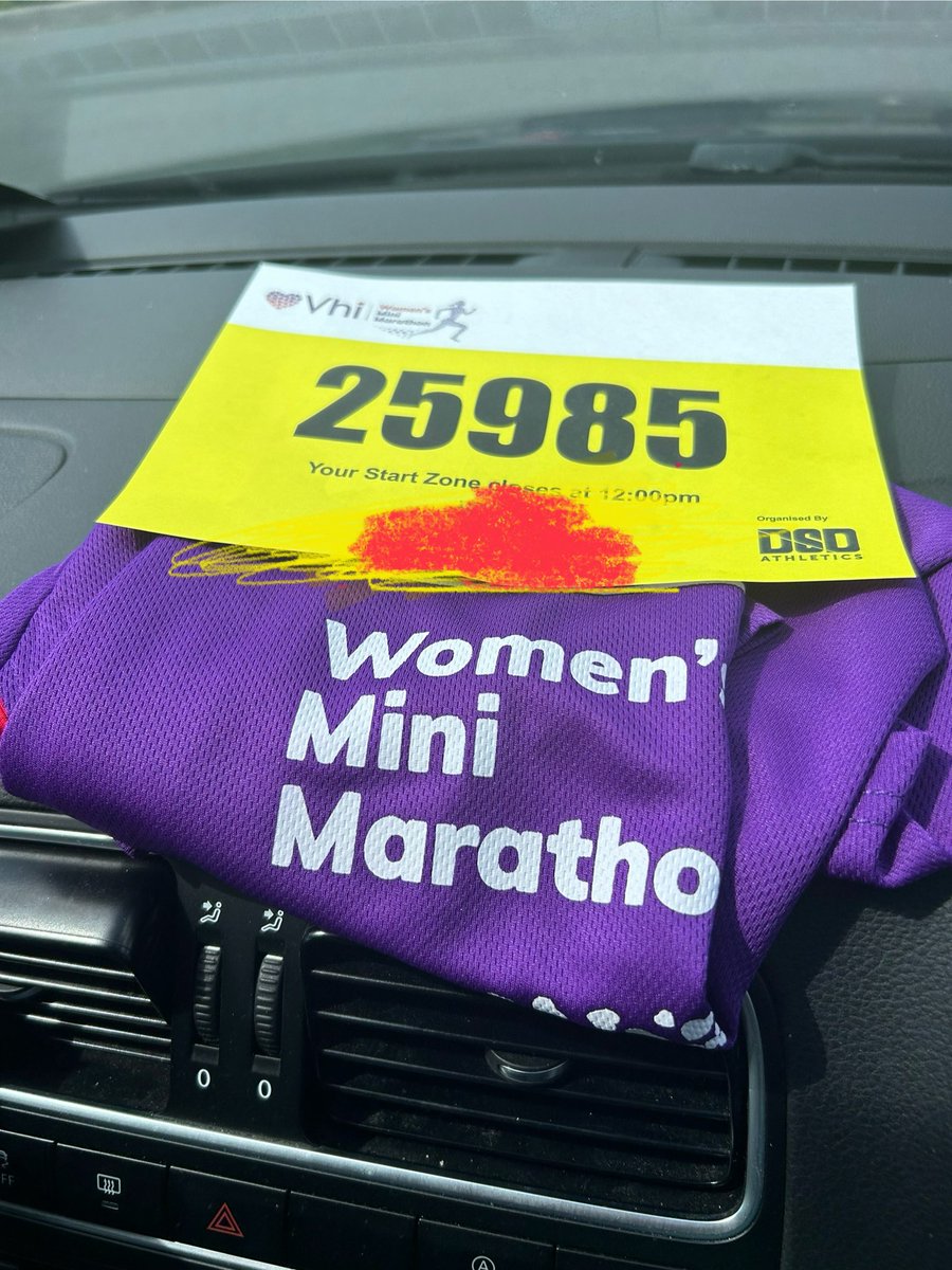 People of X, I will be participating in the VHI women’s mini marathon on Sunday June 2nd! While doing this, I am fundraising for @IrishCancerSoc. Please see donation link here - givengain.com/project/katie-… Any donation big/small is so appreciated💛🌼.