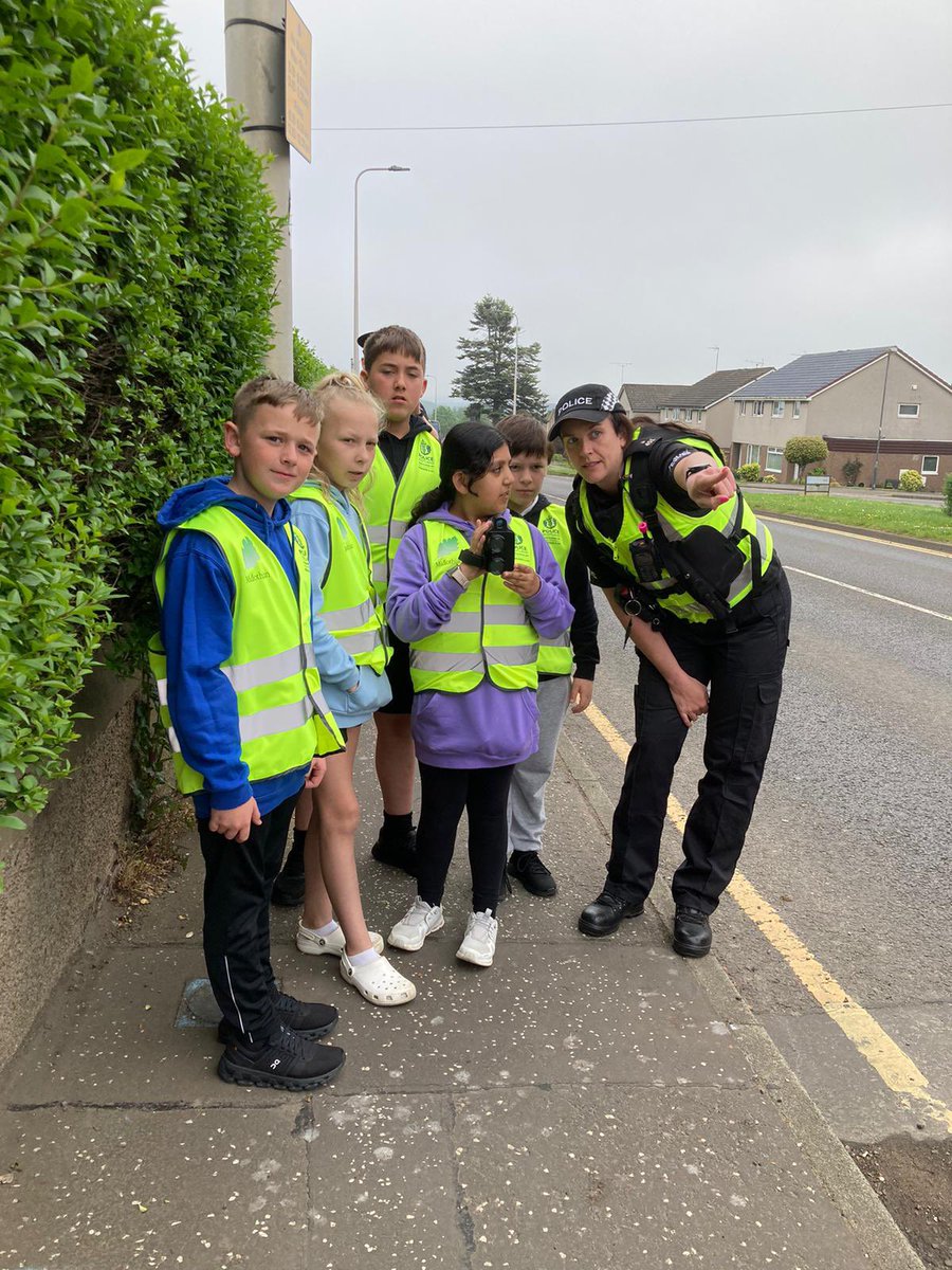 Our JRSOs helped out our local police on Monday by helping them monitor the speed of cars going past our school. They all got to use the ‘speed gun’ and supported in encouraging drivers to observe the speed limit around our school.