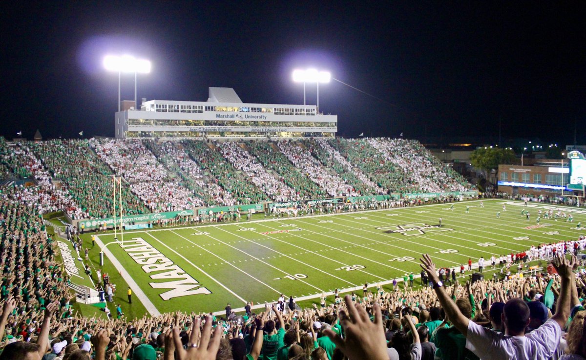 After this morning’s workout, I am blessed to receive an offer from Marshall University! @CoachJ_Miller @HerdFB @RecruitTheHerd