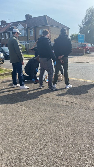 In response to concerns of #shoplifting, officers recently conducted an operation on Station road in #Chingford to combat the offence.

3 arrests were made this time round .
We will continue more of these operations across the borough. #YouSaidWeDid #MyLocalMet
