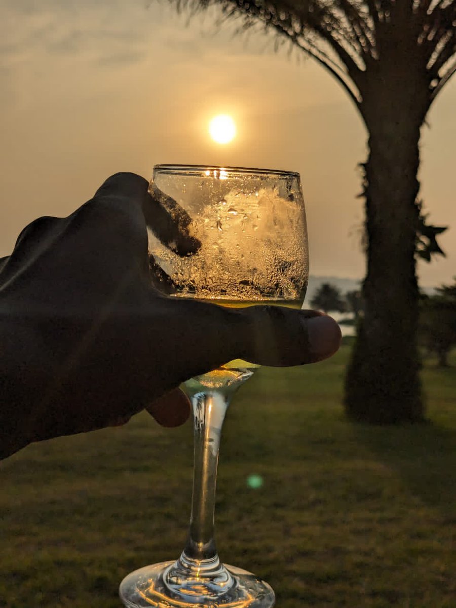 Cheers to perfect sunsets on our slice of paradise. 🇺🇬 #Sunset #Cheers #Wednesday #Island #PerfectDay #Ugandan #ExploreUganda #VFR #VictoriaForestResort #Travel #Kalangala #Getaway #NatureNurtures