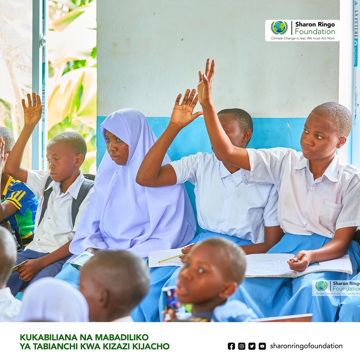 SRFoundation22's tweet photo. Wanafunzi katika Shule ya Kisarawe sekondari na msingi wakiwa katika mafunzo ya kukabiliana na mabadiliko ya tabianchi ambayo yanaongozwa na taasisi ya @SRFoundation22 

#hakizawatoto #mabadilikotabianchinihalisi #tuchukuehatuasasa #mamakanituma #africagogreen https://t.co/tB9HC9lU8C