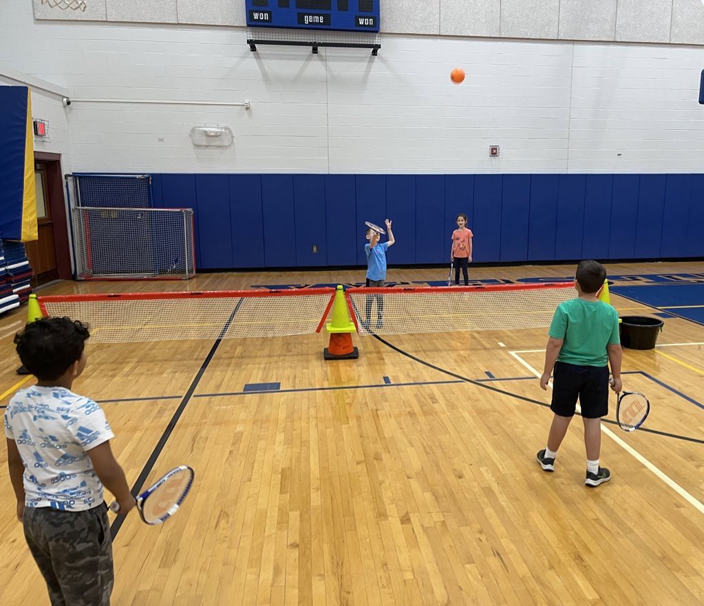 Students working on individual skills & having fun playing various ‘lawn games’ on this rainy Wednesday. Legal counsel continues to advise schools to avoid lawn darts 🎯 🚑 @WesthillPhysEd