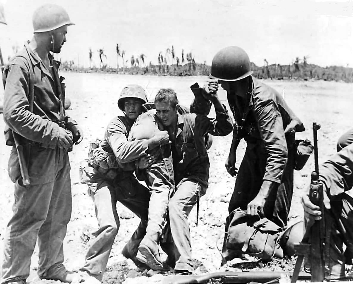 Marines help a wounded comrade, Guam @USMC @RealTimeWWII @WWIIpix @WWIIhistorynet @WWIIpix @WWIImuseum @WWIIToday @ww2db @WW2Facts @WWarII @Militarydotcom @MilHistNow @WarHistoryOL @thehistoryguy @veteransunited @votevets @DAVHQ @wwiimemories @WW2HQ #Military