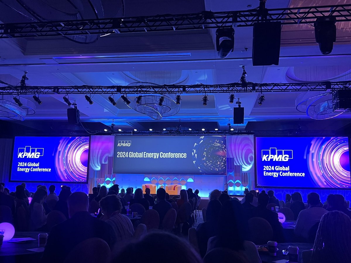 Excited to interact with our clients and discuss new #energy trends #kpmg #kpmgGEC