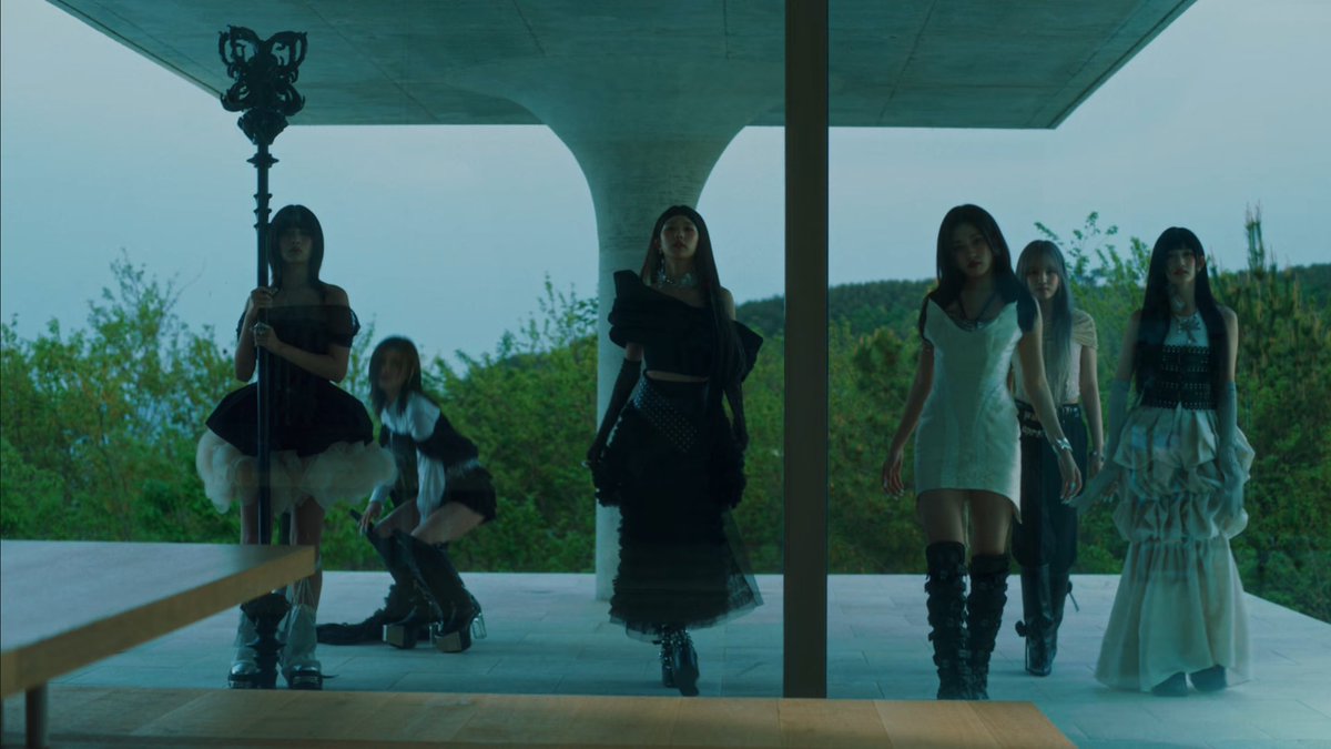 PopBase's tweet photo. IVE has released the music video to ‘Accendio.’

Watch: https://t.co/TV3AFSz7r0 https://t.co/Khnu2lx9Lb