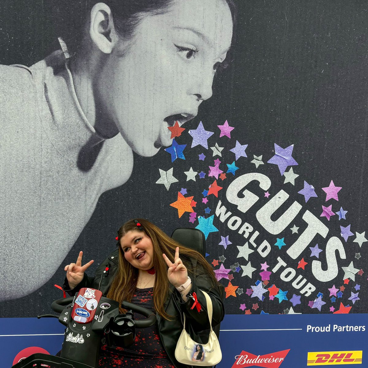 LiviesHQ's tweet photo. #GUTSWorldTourLondon night 1 through guts guide @hterodrigo’s eyes: https://t.co/0Cs9abHoT8