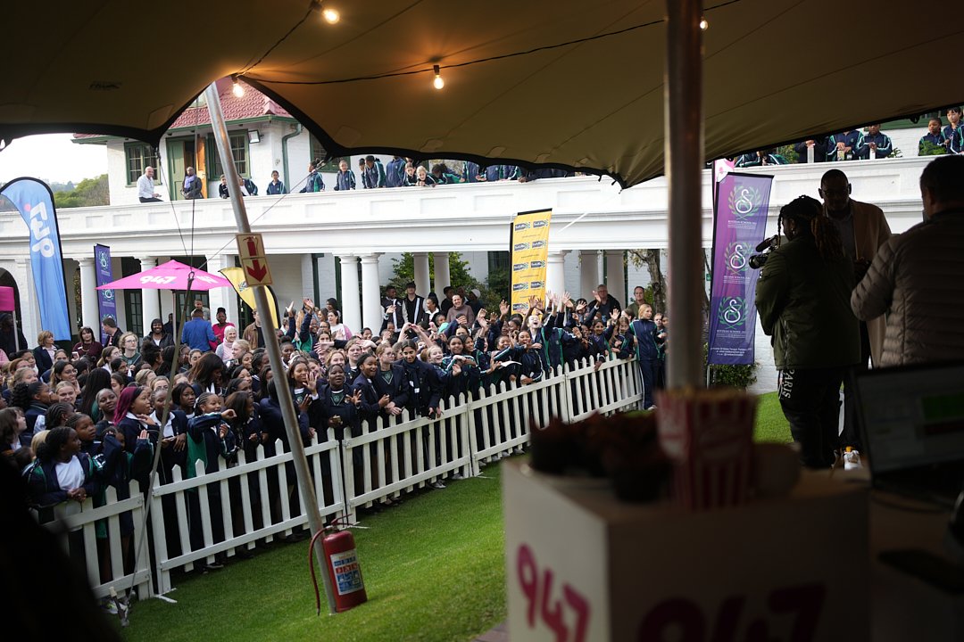 🗓️ Wednesday 15 May 📌 Roedean School SA, Parktown 👤👤 804 pupils What beautiful energy. What a great vibe at Roedean School. #947SchoolInvasion with @Brand_SA #AneleAndTheClubOn947 📲Download Primedia+ App primediaplus.com