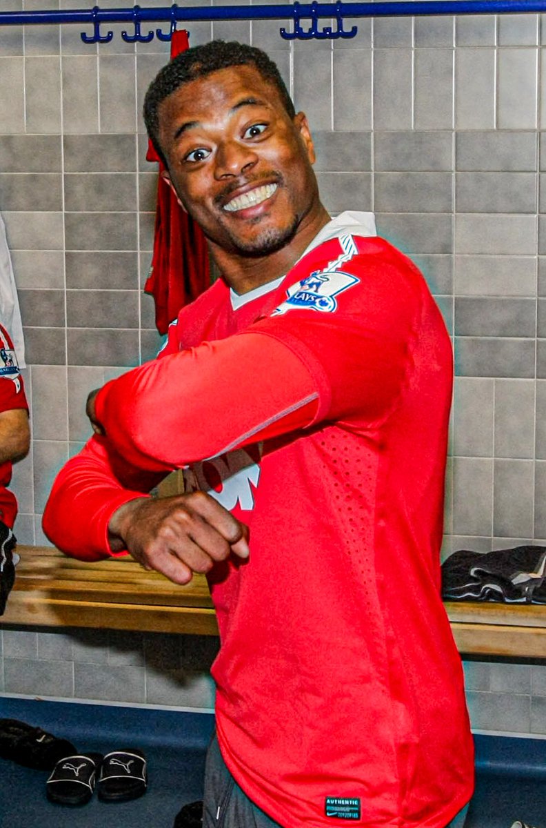 Feliz aniversário, @Evra! 🫶 #MUFC