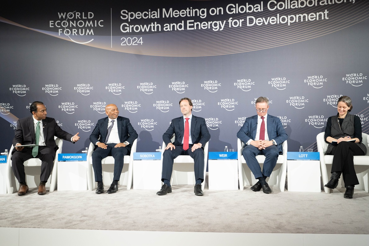 At @wef Special Meeting on Global Collaboration, Growth & Energy for Development 2024, @columbiaclimate prof @mclott discussed how to mobilize investment & foster collaboration to ensure sustainable production of critical minerals for energy transition. 🎥weforum.org/events/special…