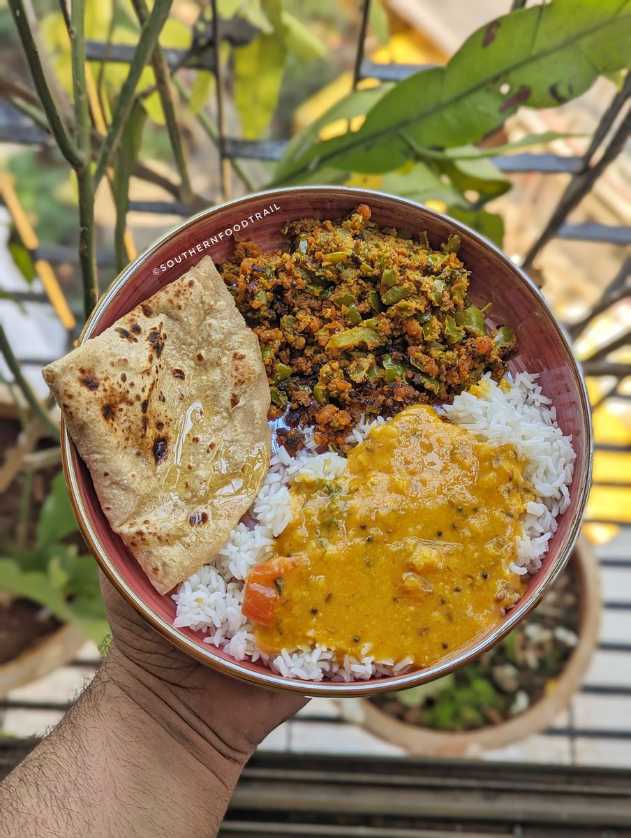 Lunch That Was, Roti,Daal , Chawal & Capsicum Besan Subzi 

#teampixel #southernfoodtrail