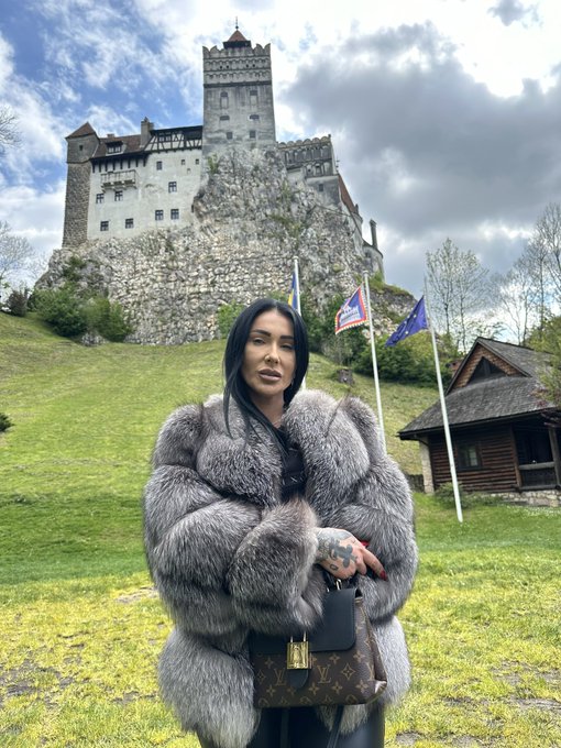 Hello Dracula🤣 @FemdomSummit https://t.co/5I9mgxIVzJ<a class="tags" target="_blank" title="On Twitter" href="/?out=eyJ0eXAiOiJKV1QiLCJhbGciOiJIUzUxMiJ9.eyJpYXQiOjE3MTk4NDQ4MDgsImlzcyI6InR3cG9ybnN0YXJzLmNvbSIsIm5iZiI6MTcxOTg0NDgwOCwiZXhwIjoxNzUxMzgwODA4LCJyZWRpcmVjdF91cmwiOiJodHRwczovL3R3aXR0ZXIuY29tL0ZlbWRvbVN1bW1pdCJ9.3dkaF1Us33bgWyxOFGPR0xmDtuhbn4jKuPd-3KkWvwER6Zfzp9Yu2x0dLxRepiuYEr7uWyOcAQ4j61ZqrumyWw">@FemdomSummit</a>