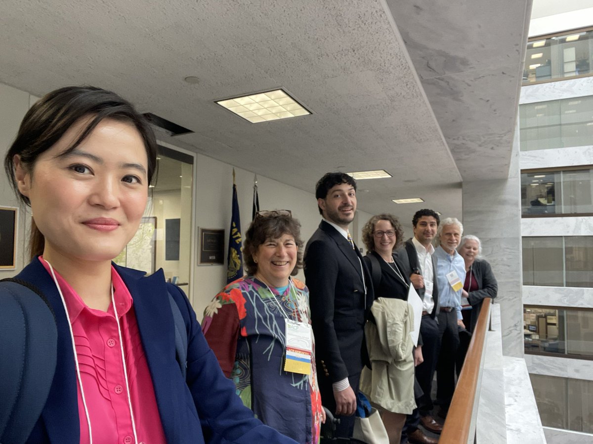 With @ACPIMPhysicians Oregon delegation @OregonACP after our meeting with @RonWyden office advocating for our patients, peers, and profession. #acpld