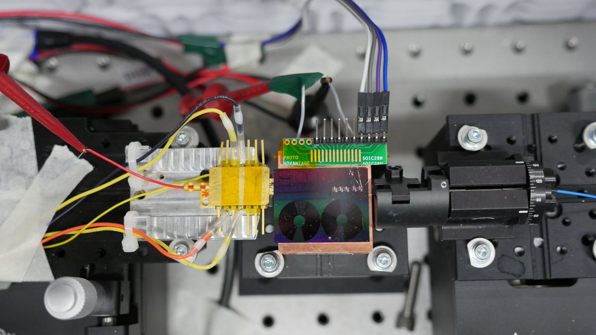 #NIST's #FranklynQuinlan leads a group working to shrink a #tabletopsystem of precise #timingtechnology down to a single #integratedchip. #SAEMediaGroup's #EdBrown sat down with him for a Q&A. Read it all (appearing in the June issue of #TechBriefs) now: ow.ly/JM0l50RGTaE