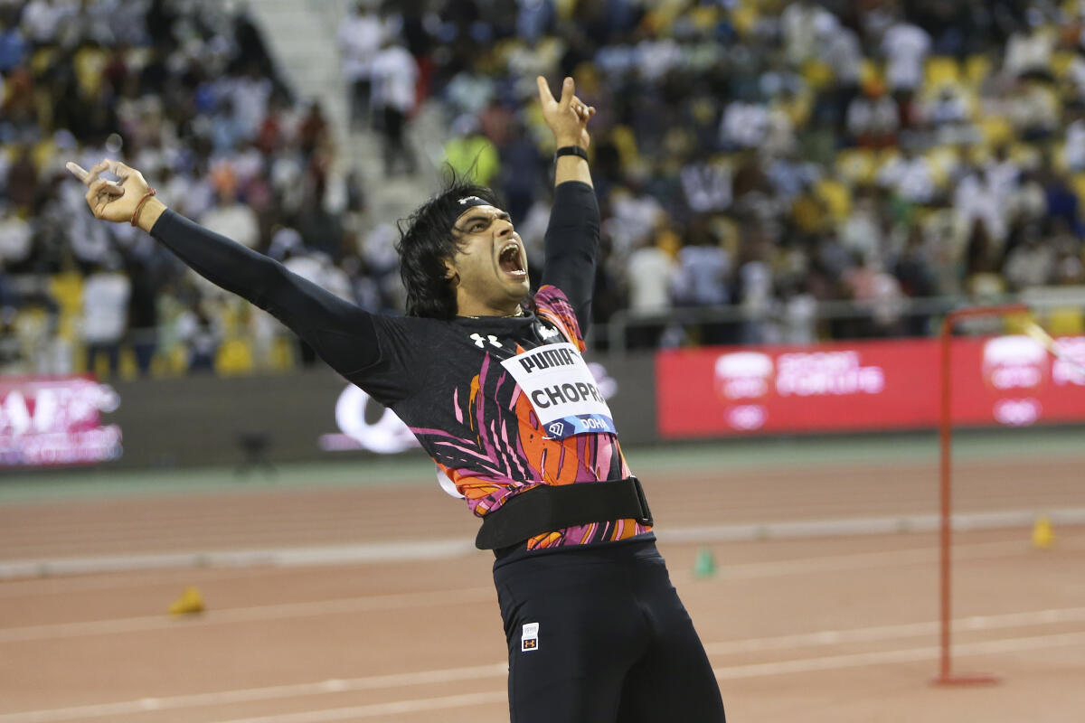 Fourth round of throws - Javelin Kishore Kumar Jena: Foul, his third of the night Neeraj Chopra: 82:27 - TAKES THE LEAD DP Manu: 81:47 Shivpal Singh fails to make the top 8 LIVE updates from #FederationCup 📷bit.ly/4bm796q