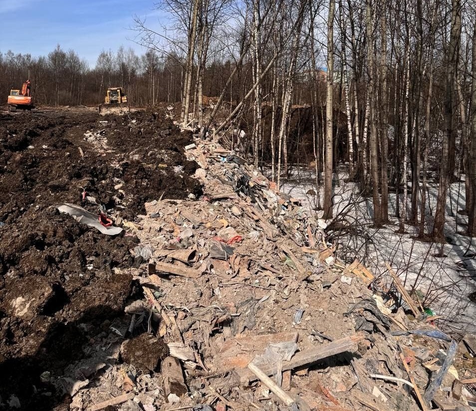 ecmo_ru's tweet image. С трудом, но добились ☝️
Жители Долгопрудного добились уголовного дела по факту незаконного своза отходов в лес ✅
Ранее часть лесного массива в водоохранной зоне покалечили внезапно образовавшейся нелегальной свалкой - видео: ecmo.ru/news/musornaya… 
#долгопрудный #подмосковье