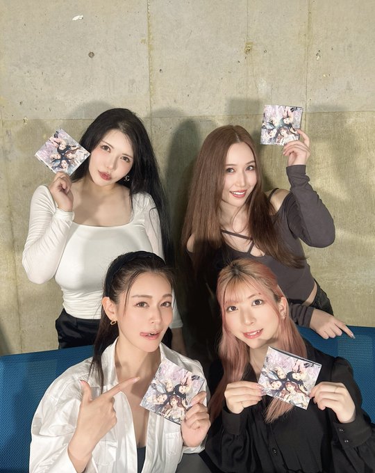 Thank you very much for watching our youtube!!
PLEASE get our new album!!
???????????????????
?????1st?????????????????????5/19??????????
???????
@BD20230321