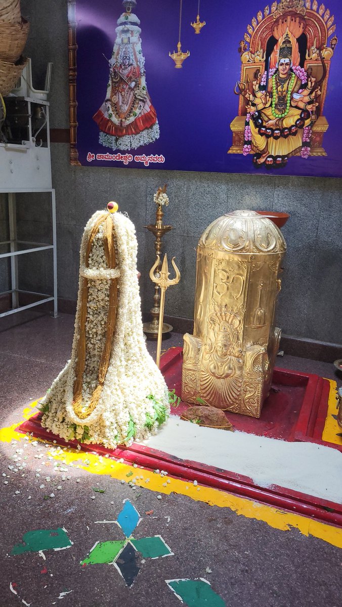 ಮೈಸೂರು ಕರಗ ಮಹೋತ್ಸವದ ಚಿತ್ರಗಳು ಕಣ್ತುಂಬಿಕೊಳ್ಳಿ - PC @chamundi_betta