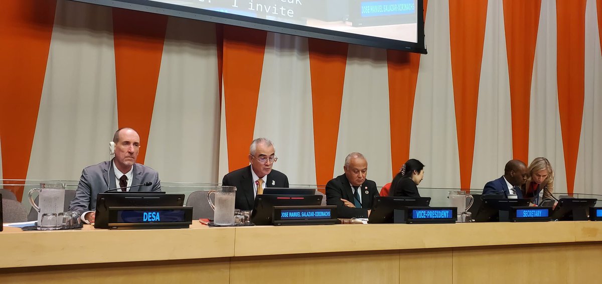 Las 6⃣Transiciones identificadas por el @UN_SDG 🇺🇳 pueden ser estrategias poderosas para la aceleración de los #ODS, y por eso este año incluimos un capítulo sobre el tema en nuestro reporte anual presentado en el #ForoALC2030: @JoseMSalazarX en diálogo organizado por @UNECOSOC.