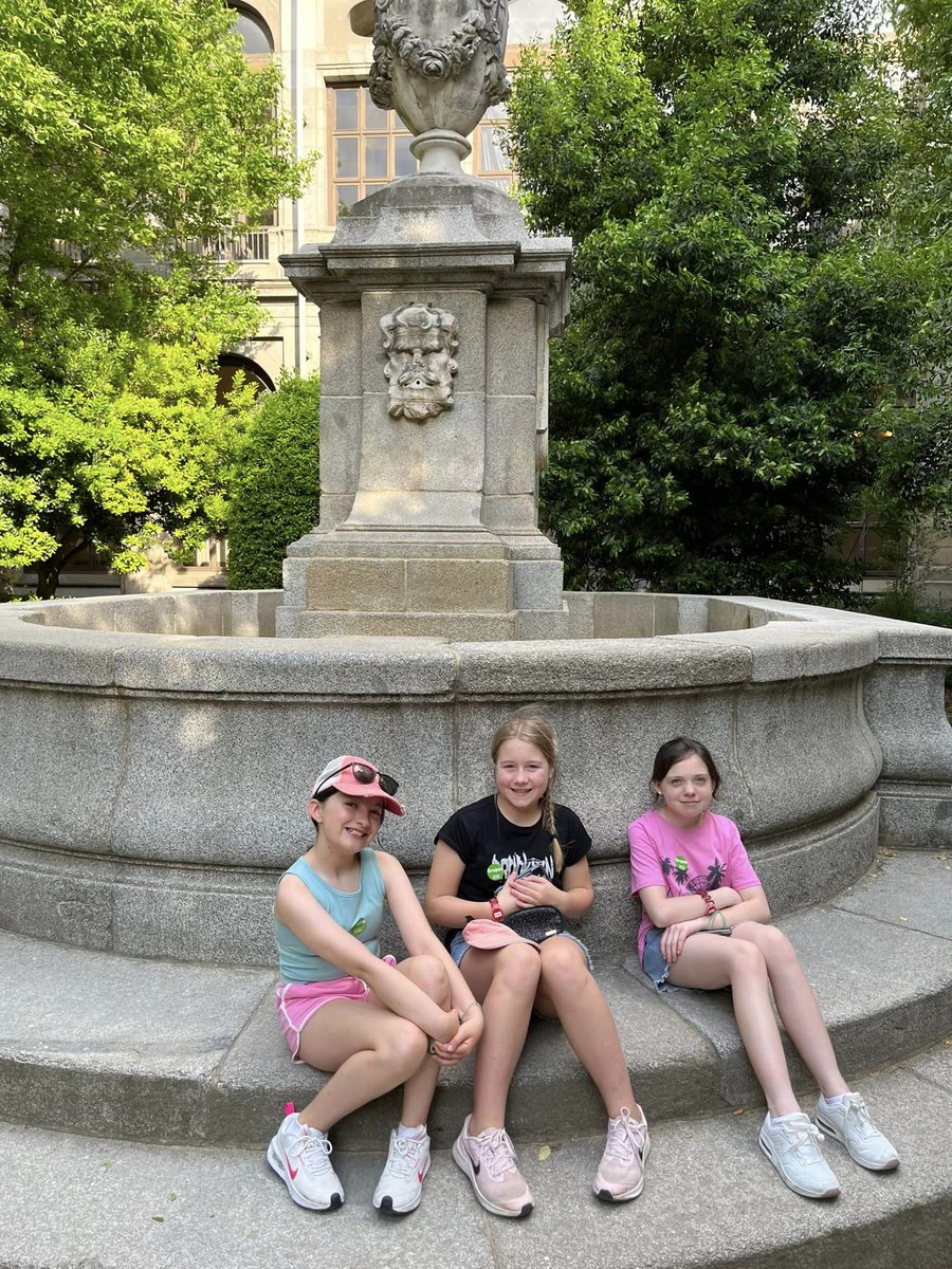 Year 6 and 7 are having a fabulous time in Madrid. Plaza de Santa Ana provided the perfect backdrop for photos yesterday! Today, pupils and staff have enjoyed visiting Madrid Zoo and Palacio Real (photos to follow). #Madrid #KingsleyPrep #Year7 #Adventure #RoundSquareSchool