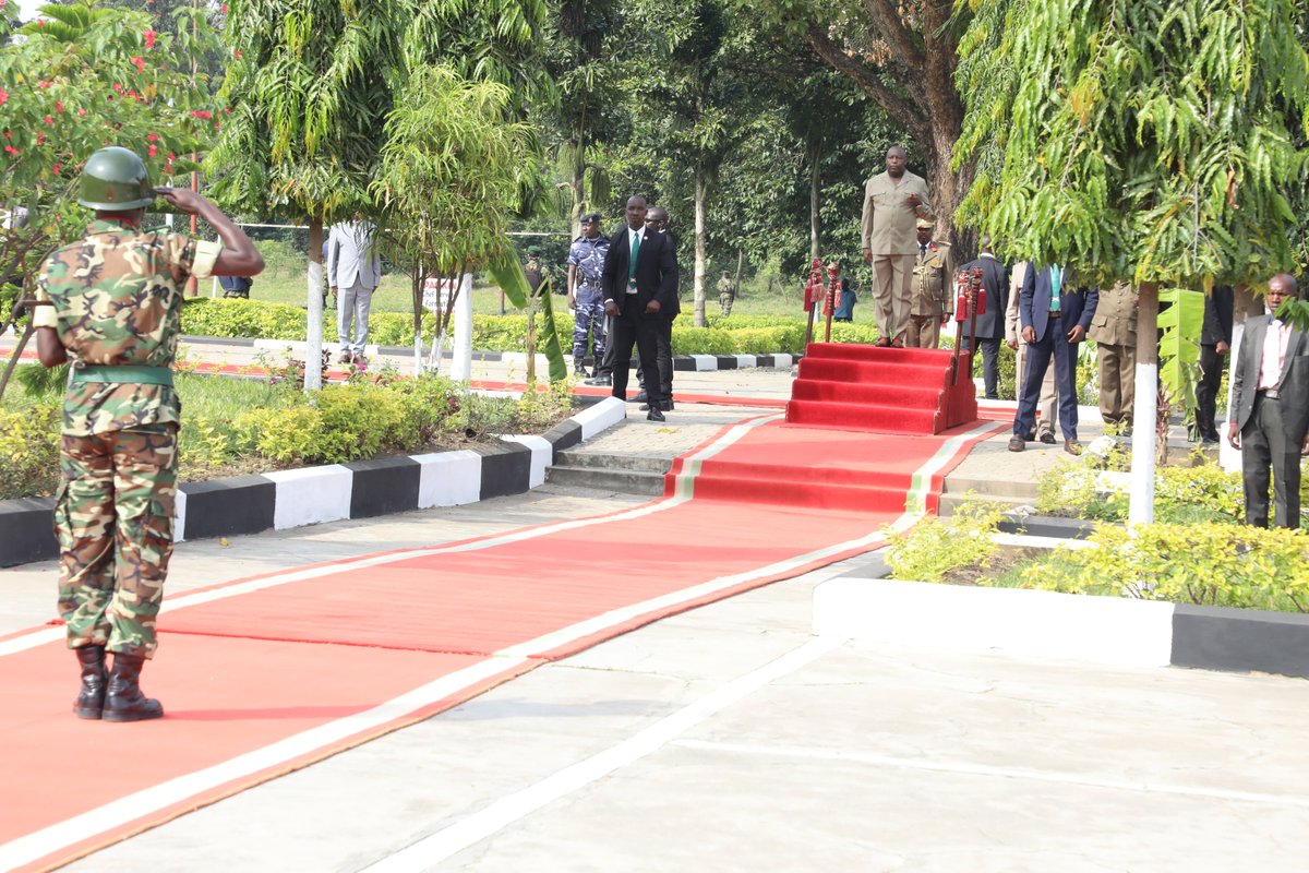 fdnbbi's tweet image. Sous le haut patronage de SEM le Président de la République du Burundi ,l&apos; #ISCAM a procédé,ce 15/5/024,à l&apos;ouverture solennelle de l&apos;année académique 23-24,l&apos;incorporation définitive de la 53ème promotion ainsi que la prestation de serment de la 48eme promotion et du 20ème #SRO.