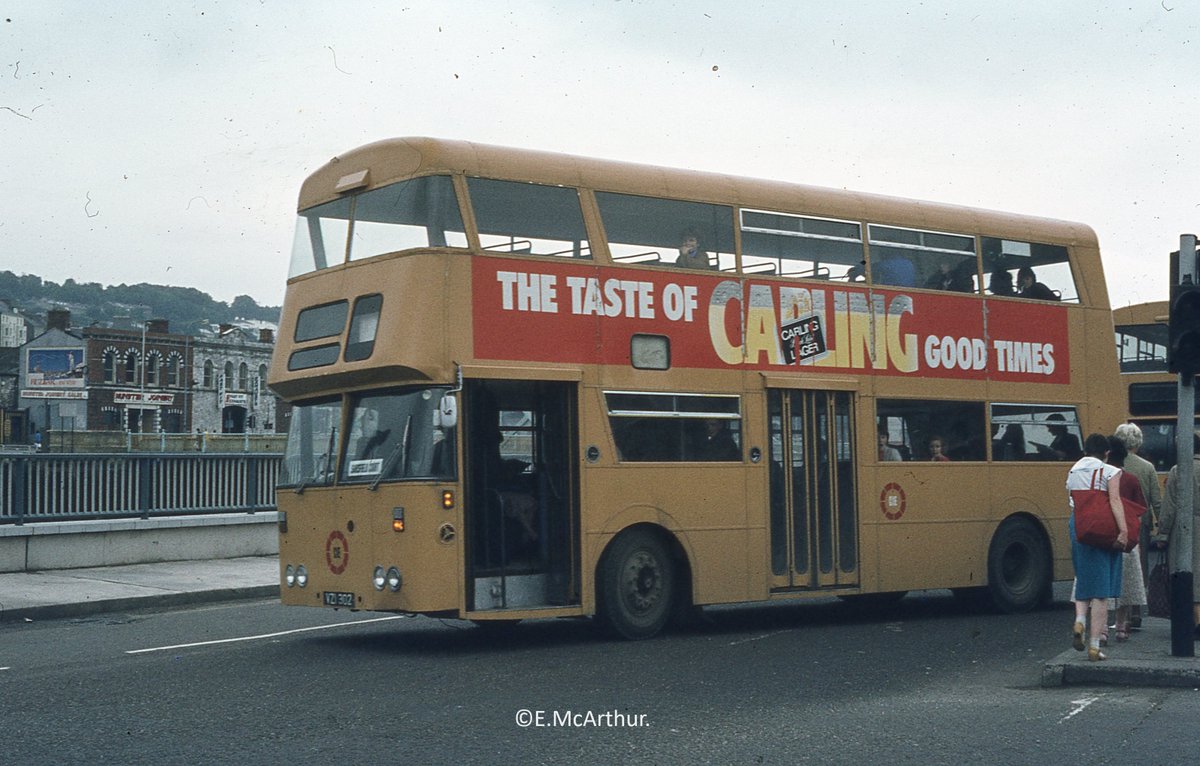 Cork's D302 is seen departing Parnell Place, c1984. #D302 #cork1984 @Buseireann @oldphotosofcork