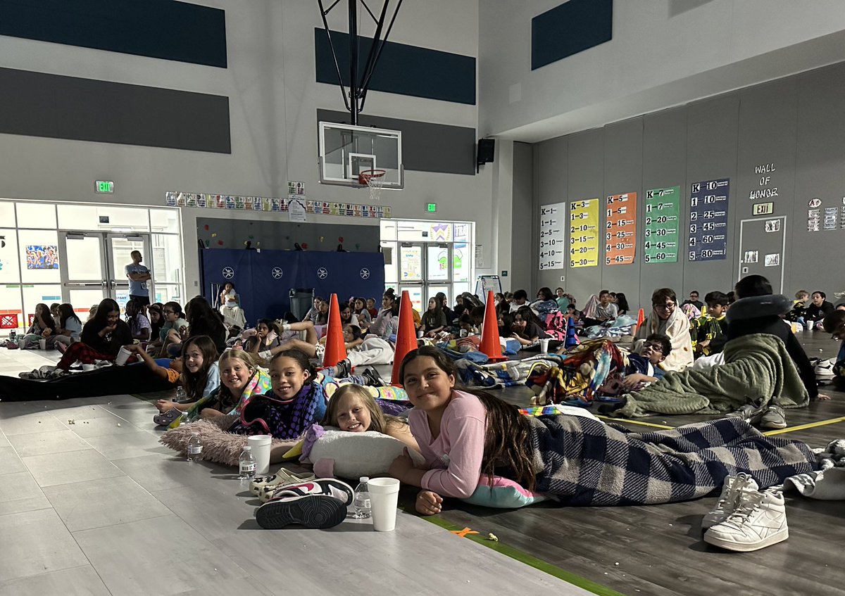 STAAR Chillax 🍿🧸⭐️ Well deserved pajama/movie day for our 3rd-5th grade Diamondbacks! So proud of all their hard work in the classroom & in the gym! #CactusMakesPerfect #PEStrong #TeamSISD