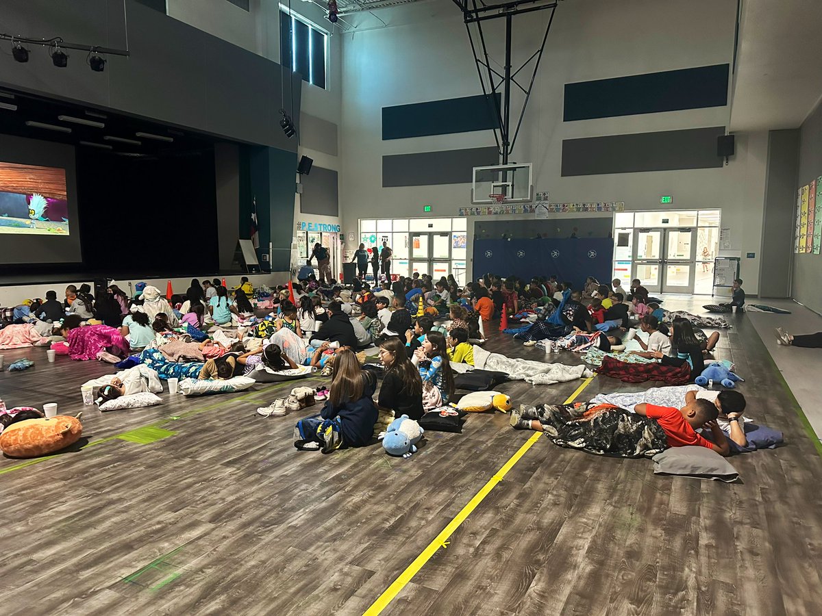 Coach Smith 🏐 tweet media