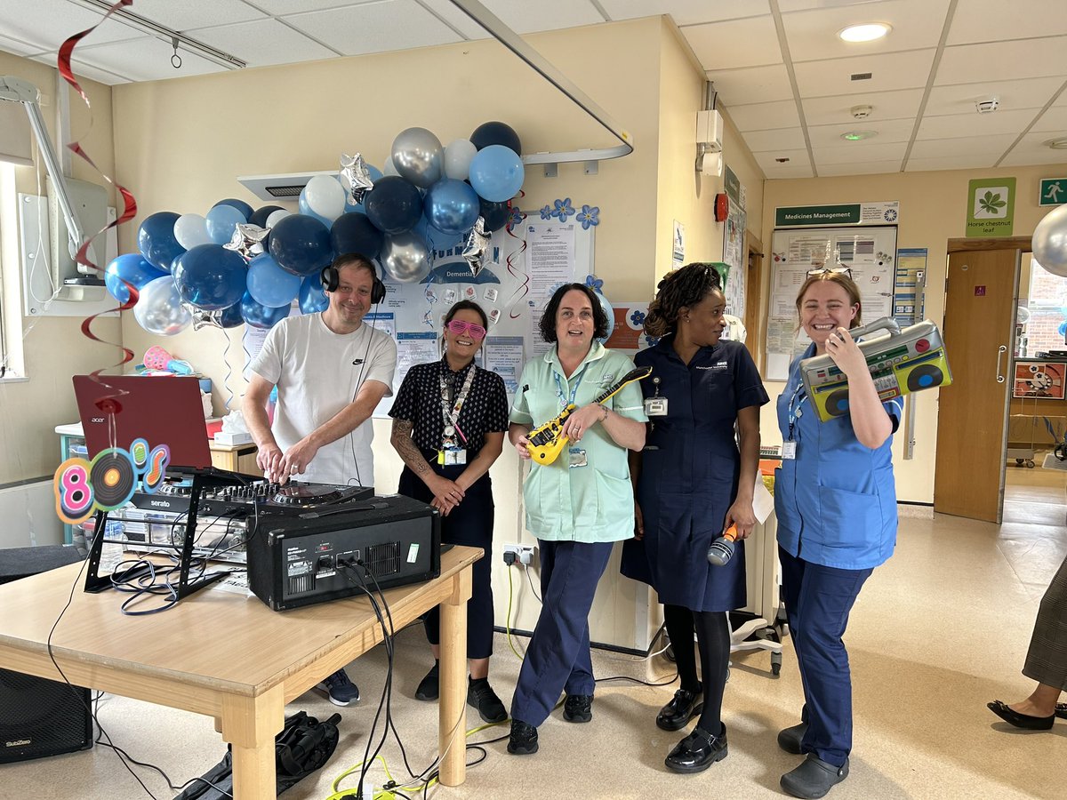 We would like to say a HUGE thank you to @dj_howey for volunteering his time, helping our patients celebrate a party for #DementiaActionWeek2024. Everyone had the most amazing afternoon getting involved singing and dancing 🎵🎤👏🏼🤩🥳❤️ (photos shared with patient’s consent)