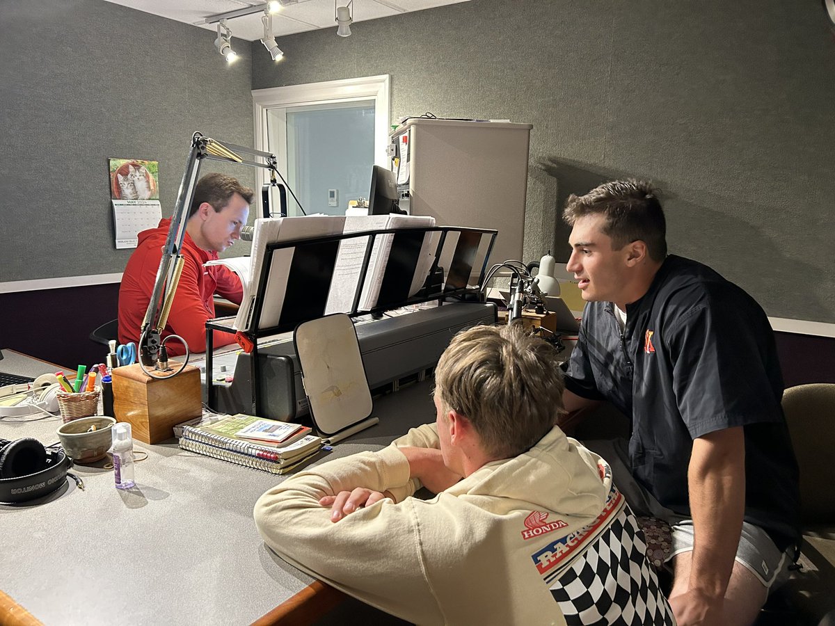 VMIbaseco's tweet photo. Thank you to @wmlpxp at 96.7 3WZ for having our seniors, Ty Swaim and Justin Starke, on the show this morning! Ty was also able to try out his radio skills🎙️

Missed it? Listen to the interview at the link below👇 

https://t.co/YcF0Fy78Cs

#RahVaMil #VMIBaseCo https://t.co/9C0I2y8jv3