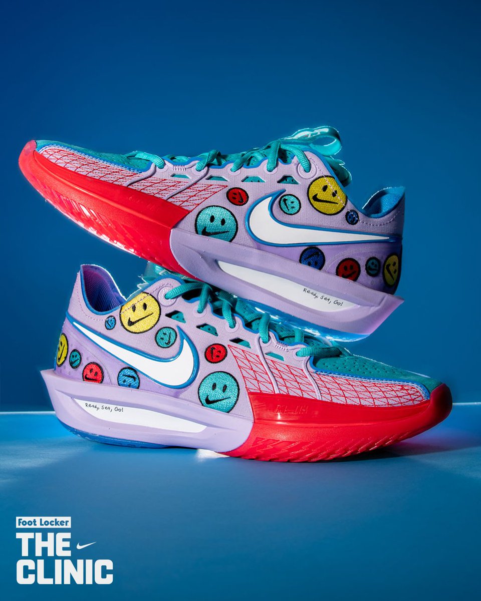 With the help of her best friend's son, Justice, The Zoom GT Cut 3 'Jewell Loyd PE' features smiley faces and his sister’s color choices, patterns and family handwriting. This Zoom GT Cut is now available at Foot Locker. spr.ly/6013dKkvd