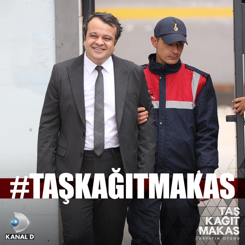 Bu akşam arkadaşımı #TaşKağıtMakas hashtag’ine doğru götürüyorumdur. 😂 #KanalD @mfyapimtv