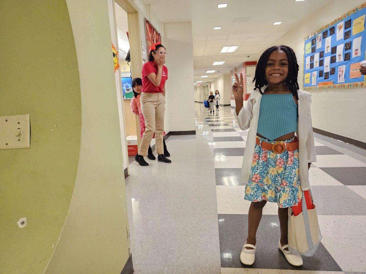 DwightBellizziHawks tweet media