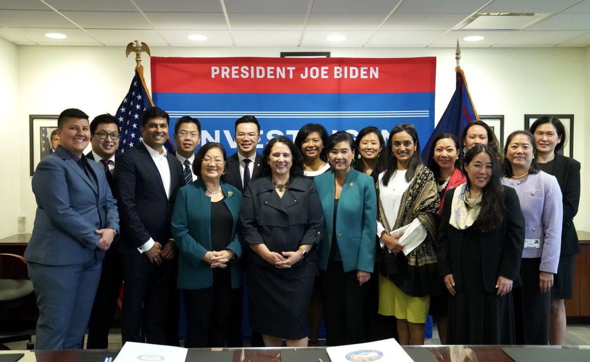 Asian American, Native Hawaiian, and Pacific Islander entrepreneurs power America's economy! Yesterday, the @SBAgov team & I joined @MazieHirono, @RepJudyChu, @WHIAANHPI's Krystal Ka‘ai, and @POTUS Deputy Assistant Erika Mortisugu for a discussion with inspiring business leaders.