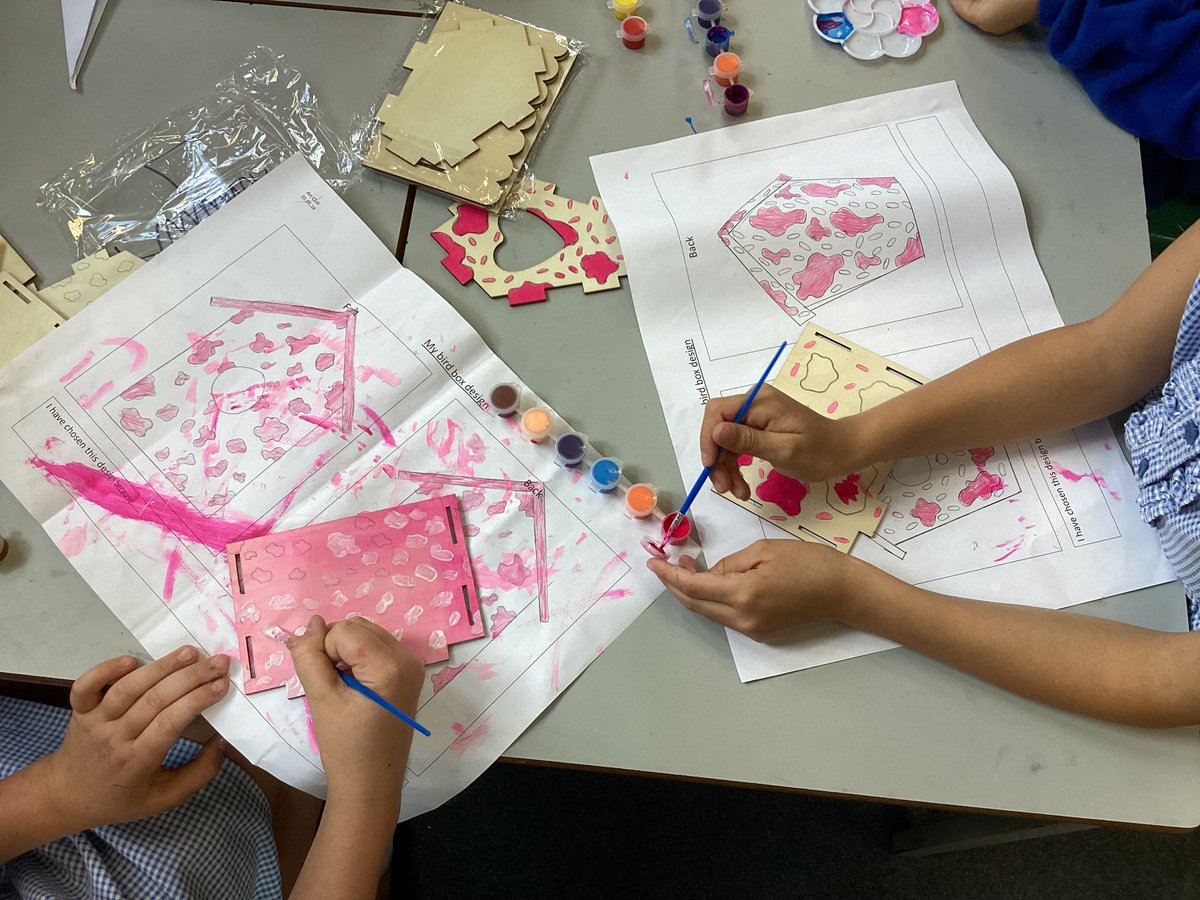 We’re designing and painting bird houses in art club! 🐤🎨