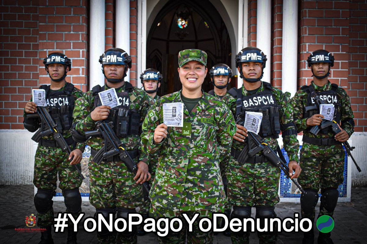 Los soldados de la #Brigada14 continúan fortaleciendo la campaña #YoNoPagoYoDenuncio; en el municipio de Puerto Berrío, Antioquia, invitan a la población a denunciar a través de la  #Línea147 este accionar delictivo. 

🚨¡Detengamos juntos la extorsión y el secuestro! 🚨