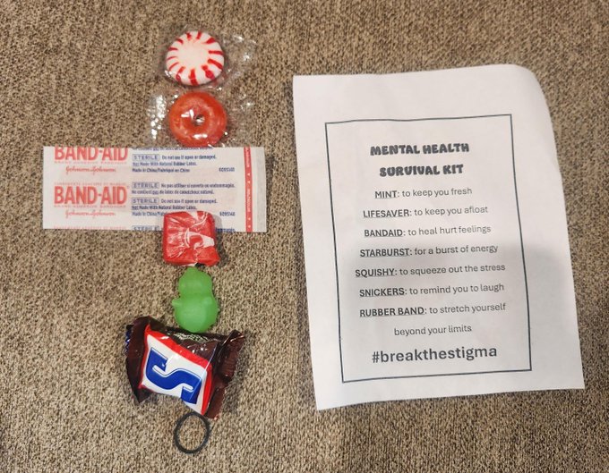 fuckyouiquit's tweet image. What you doing if your boss hands you this?