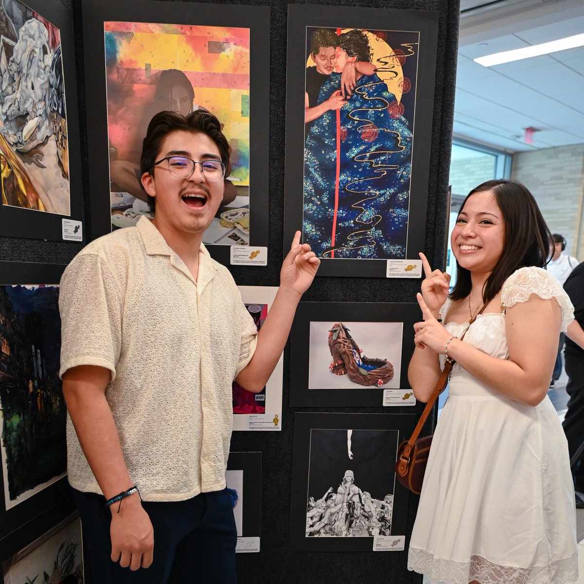 We recognized students across Harris County at the 2024 Scholastic Art & Writing Awards regional award celebration. Check out photos from the ceremonies on our Facebook page: facebook.com/media/set/?van… #SeeTheImpact 🎉🏆
