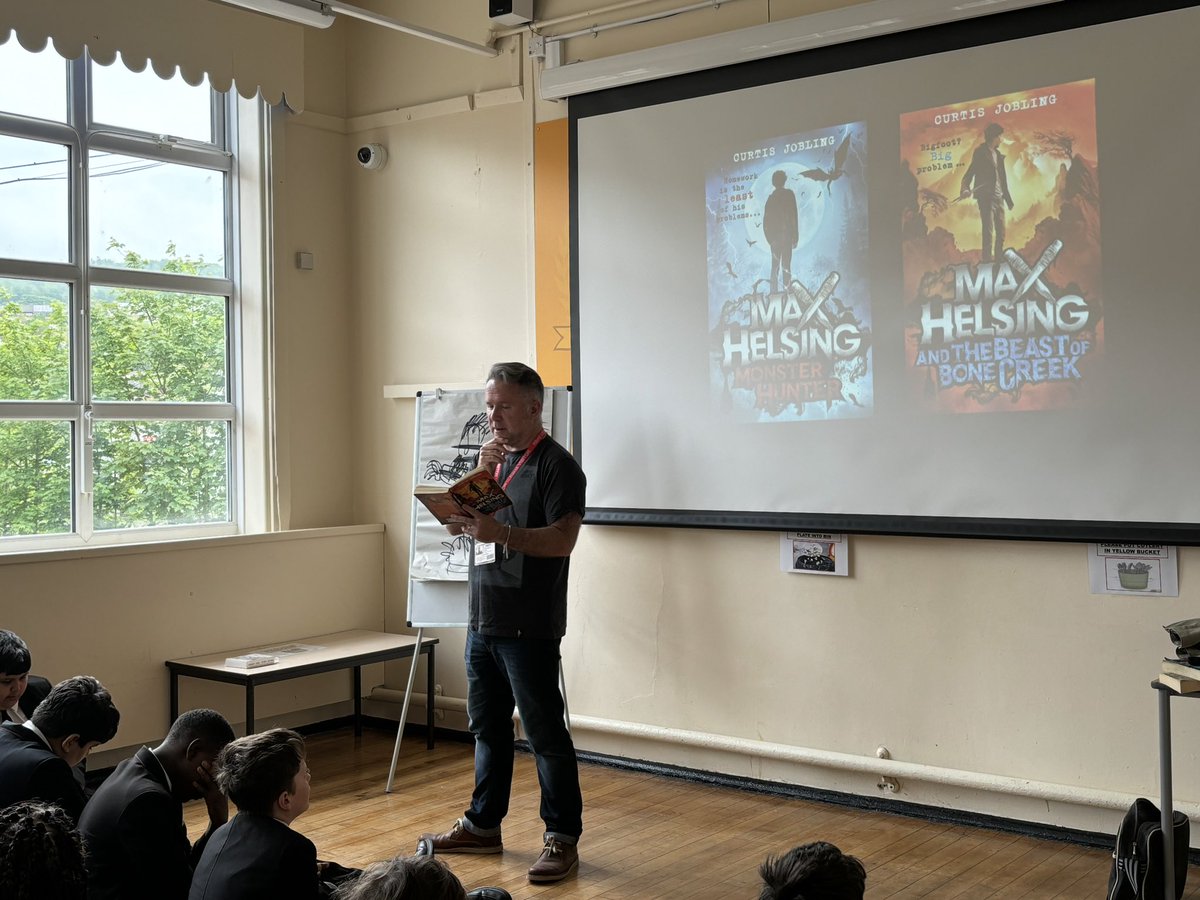 Library_RBHS's tweet photo. Today, Y7 were thrilled to be visited by author &amp; illustrator, Curtis Jobling!Curtis spoke to students about his work &amp; brilliant books, thrilling them with hair-raising readings.Later, 20 students took part in a creative writing workshop, where they wrote their own creepy tales. https://t.co/pSlxHY89DX